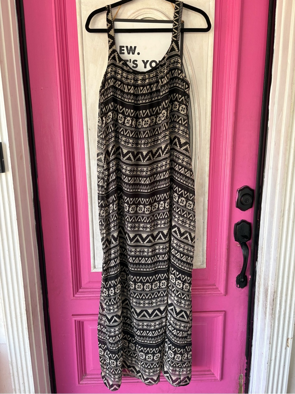 Amanda Lane Black and Cream Tribal Print Maxi dress